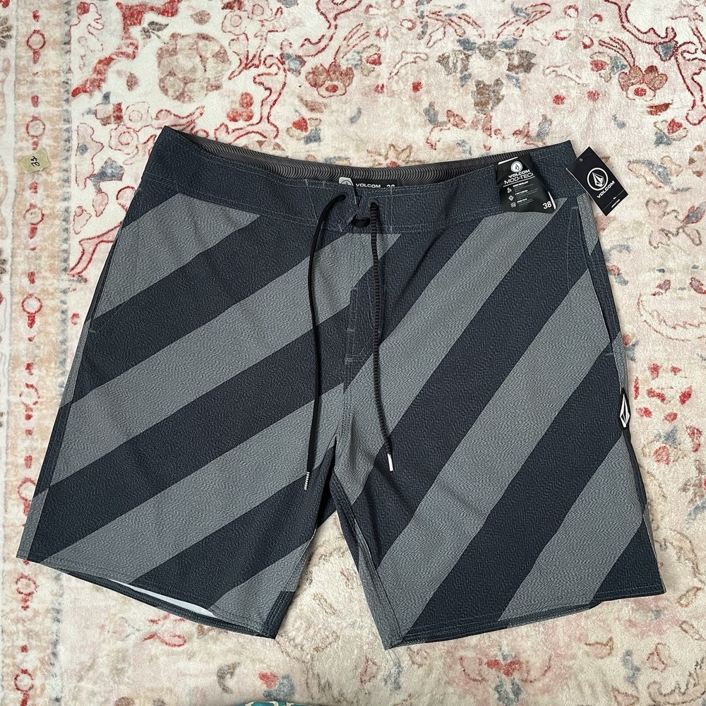 Volcom Men's 38 Quarta Static Mod Board Shorts Swim Trunks‎ Black Grey Striped
